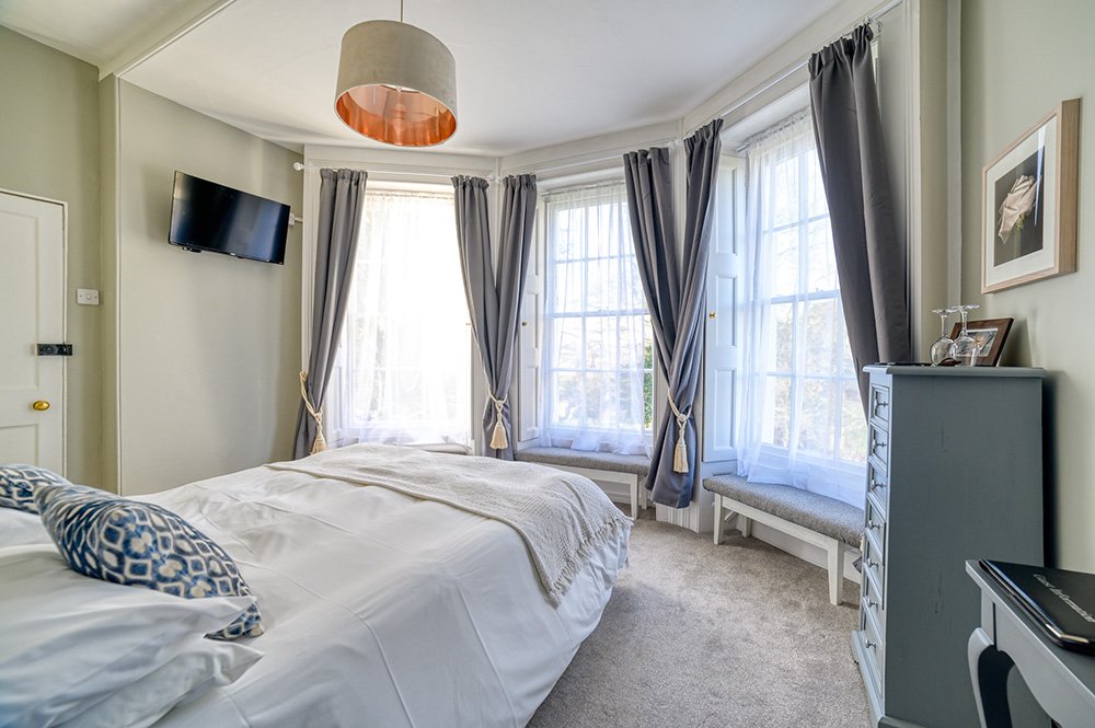 Room 1 - Family Room at The Grove.